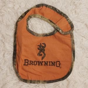 🌻4/30🌻Browning Infant Bib